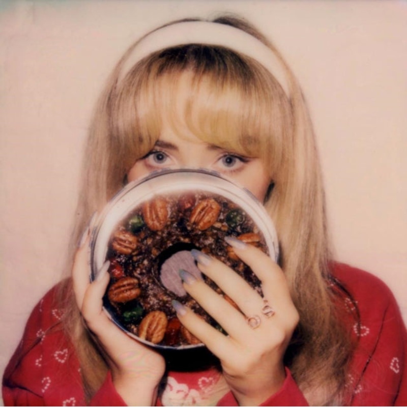 Sabrina Carpenter – Fruitcake (Green Cassette)